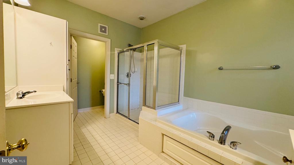 12459 ROSE PATH CIRCLE