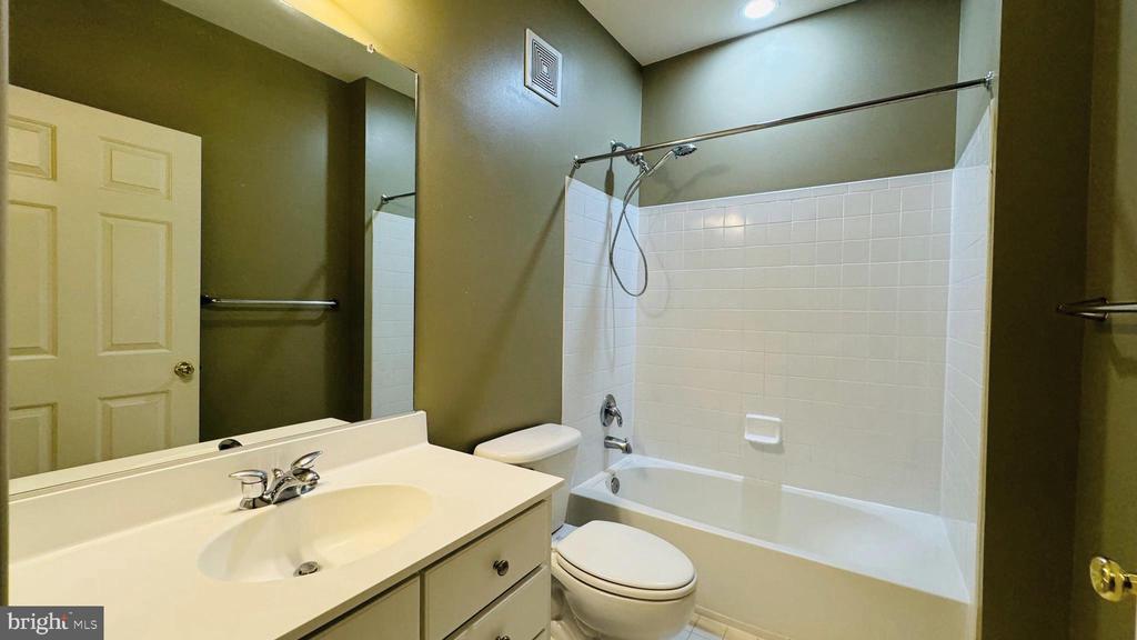 12459 ROSE PATH CIRCLE