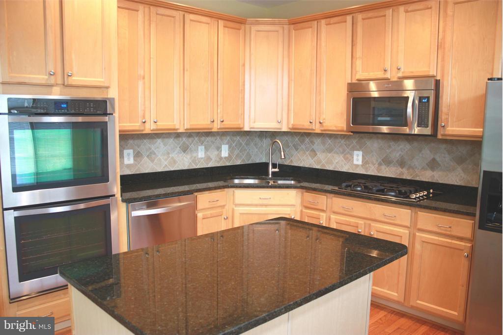 12459 ROSE PATH CIRCLE