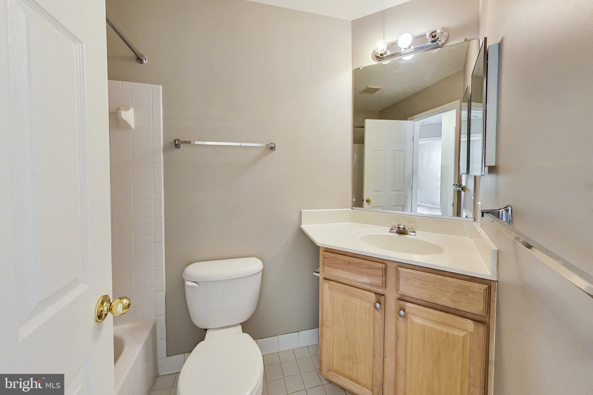 4079 FOUNTAINSIDE LANE
