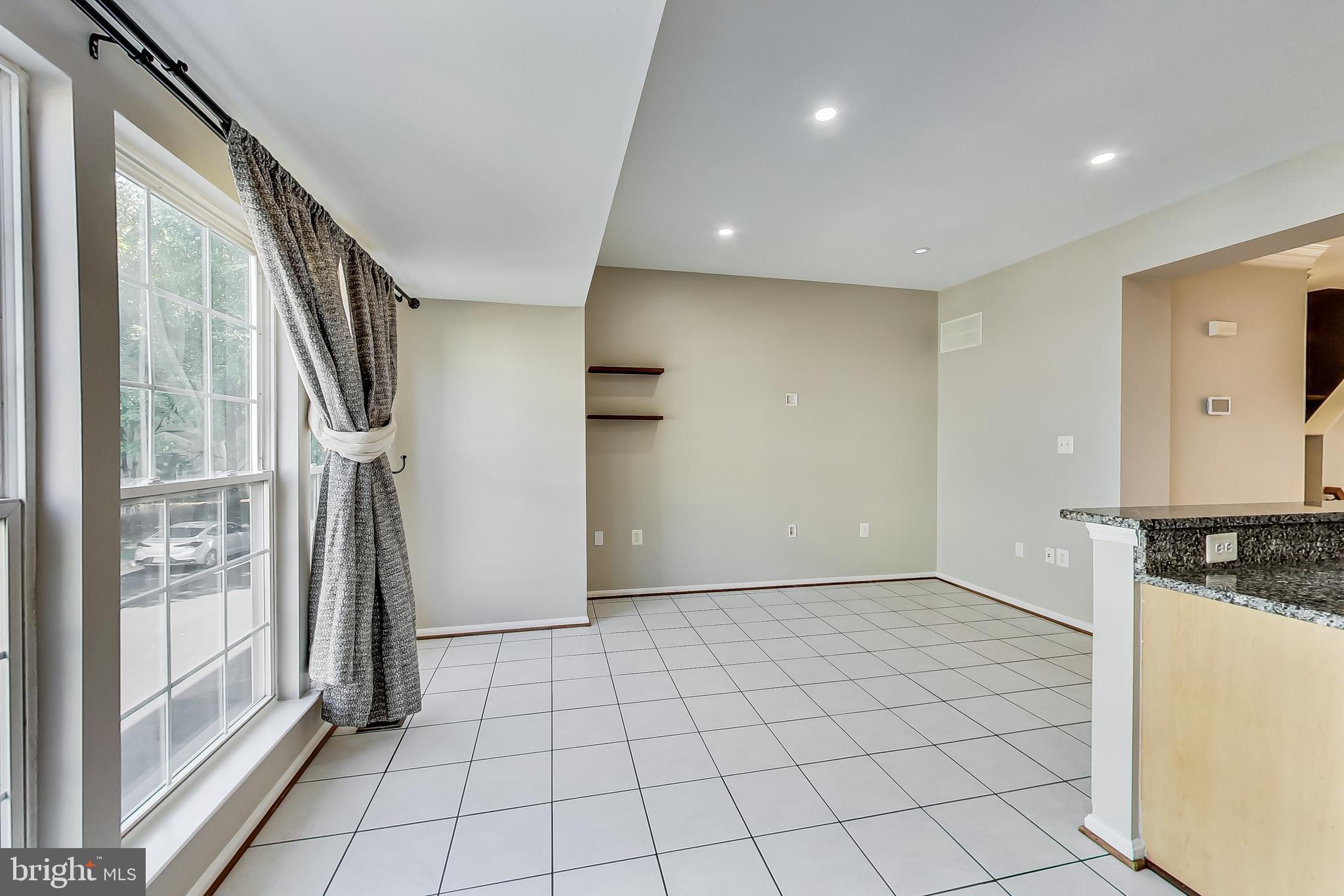 4079 FOUNTAINSIDE LANE