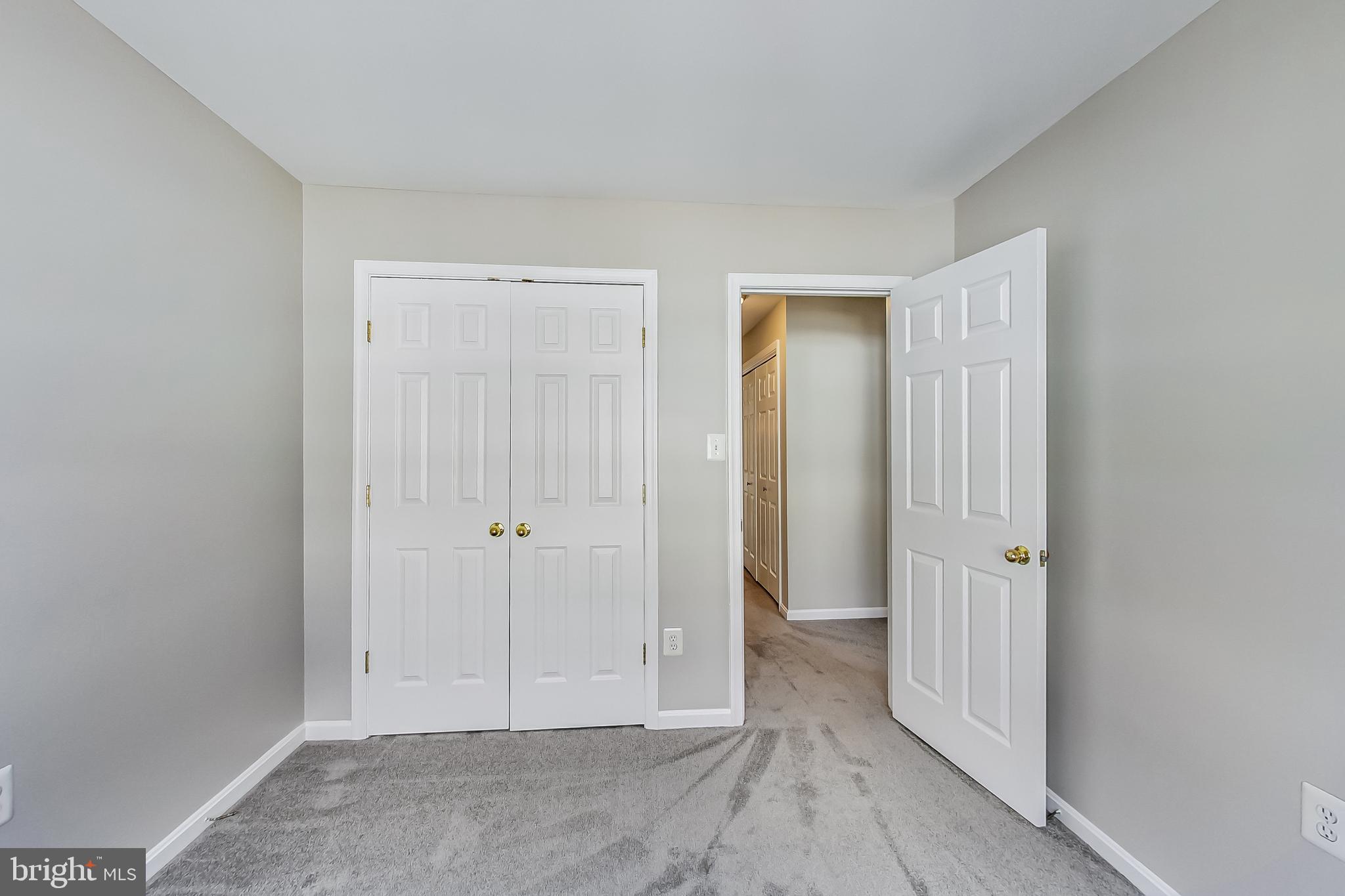 4079 FOUNTAINSIDE LANE