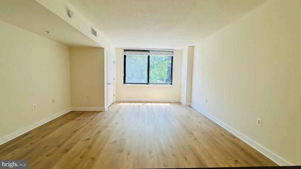 2451 MIDTOWN AVENUE 210