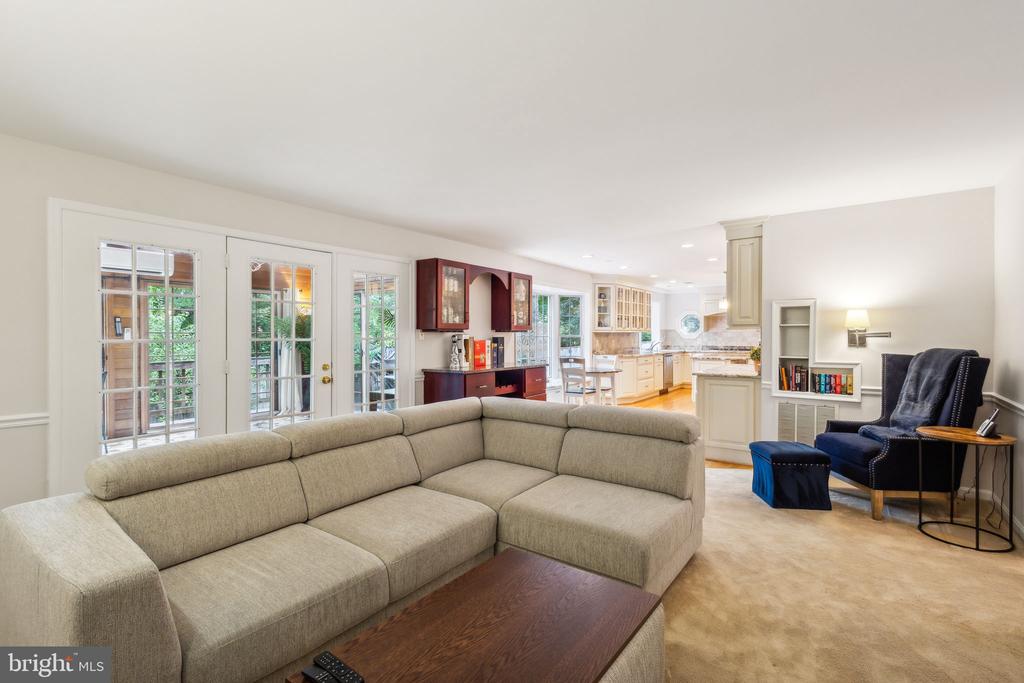 8740 SHADOW LAWN COURT