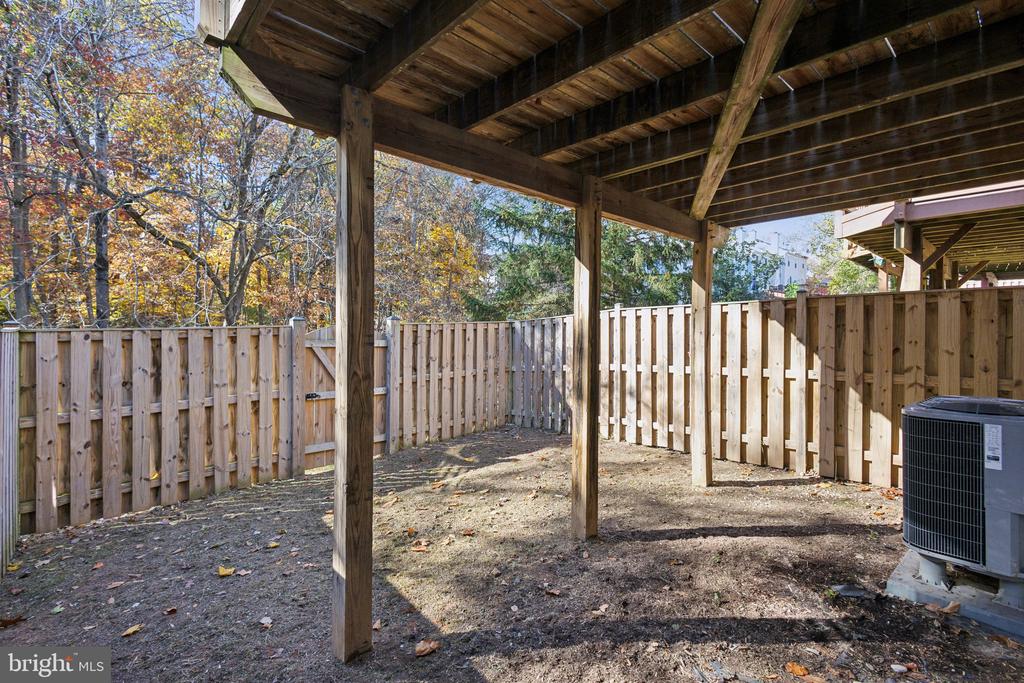 13861 LAURA RATCLIFF COURT