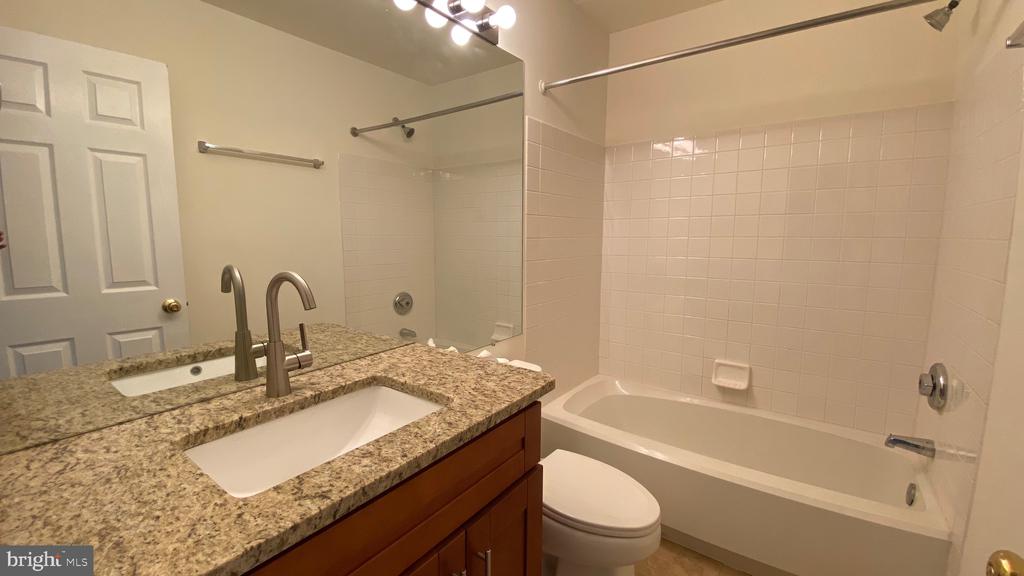 1057 LEXUS WAY
