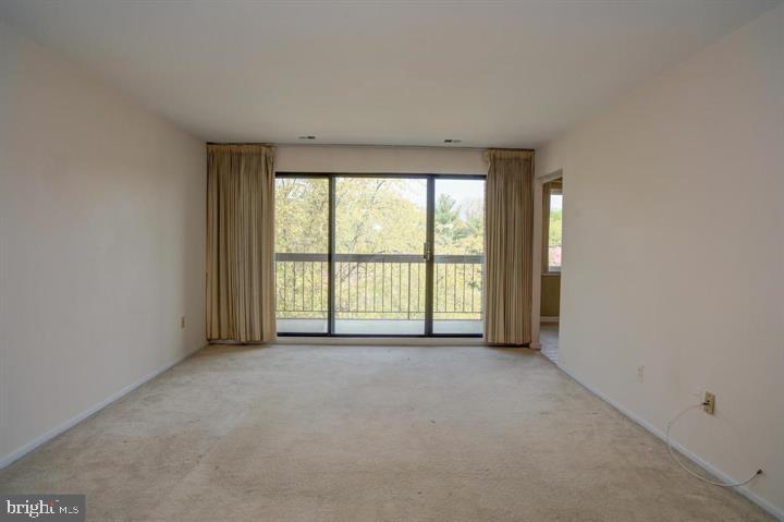 2817 JERMANTOWN ROAD 402