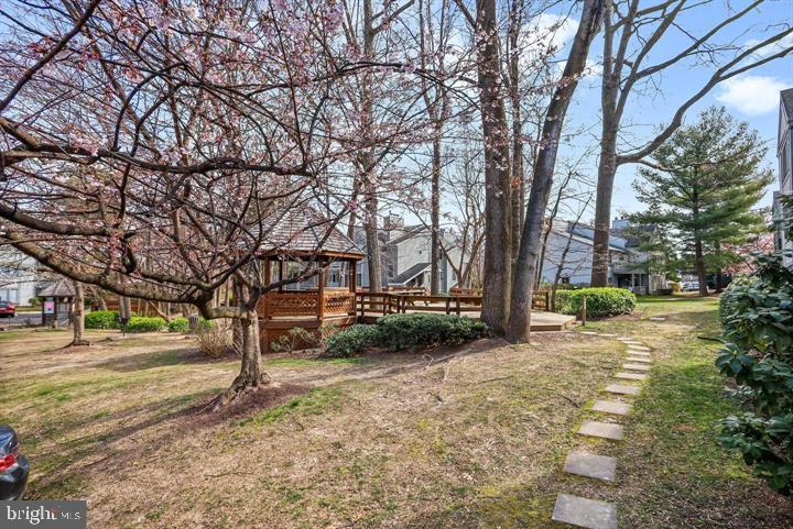 2222 HUNTERS RUN DRIVE 2222