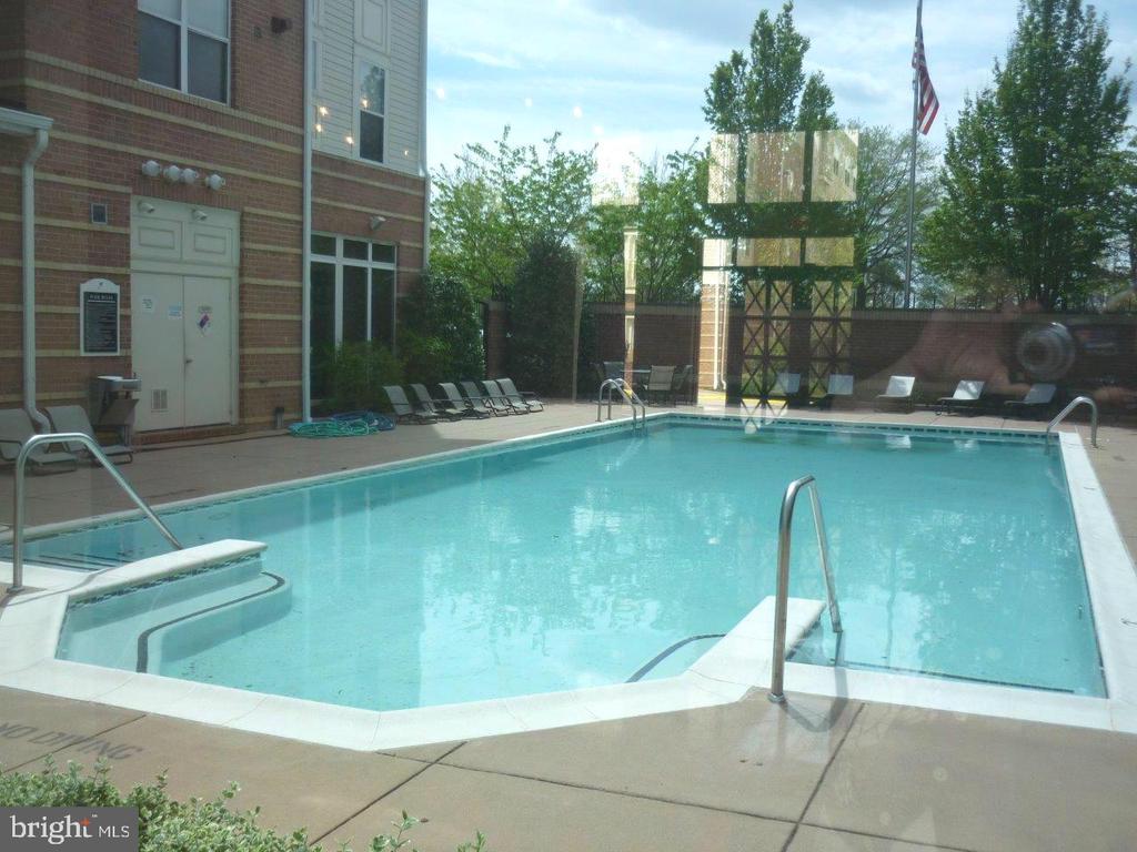 2765 CENTERBORO DRIVE 350