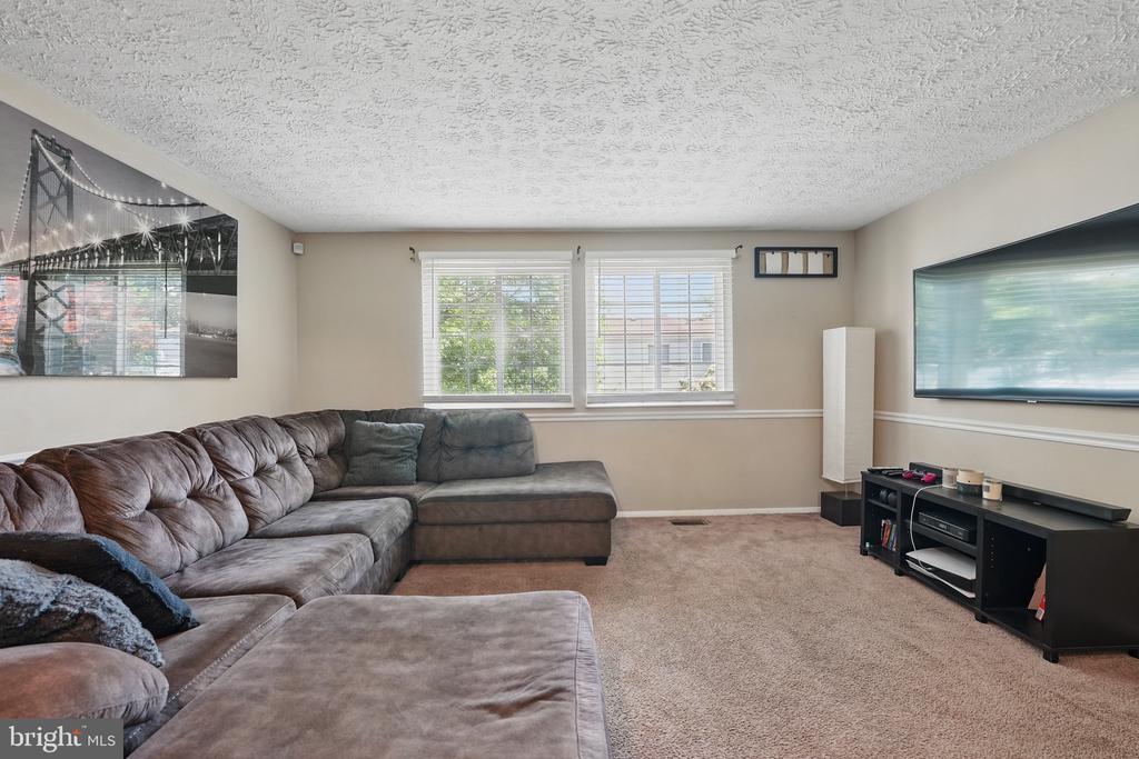 8706 PINNACLE ROCK COURT