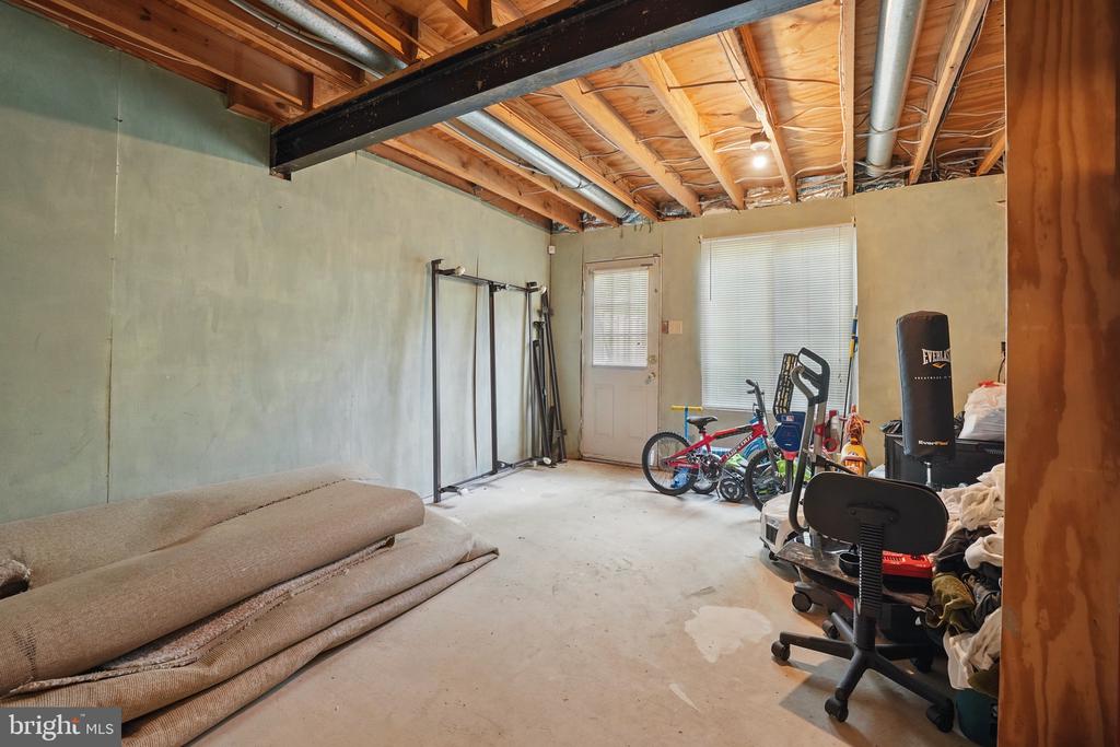 8706 PINNACLE ROCK COURT