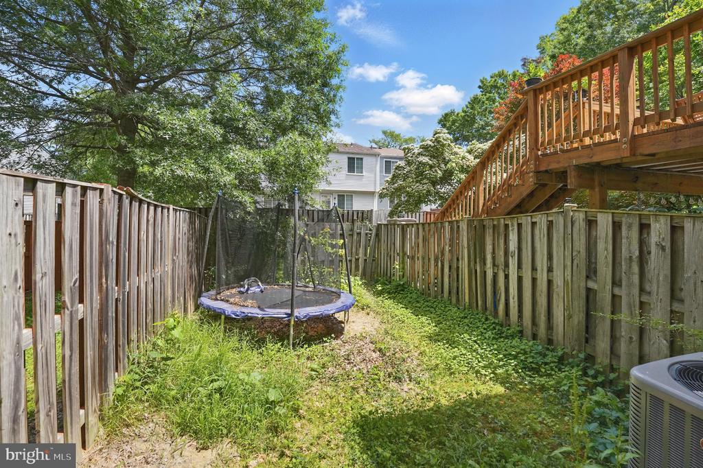 8706 PINNACLE ROCK COURT