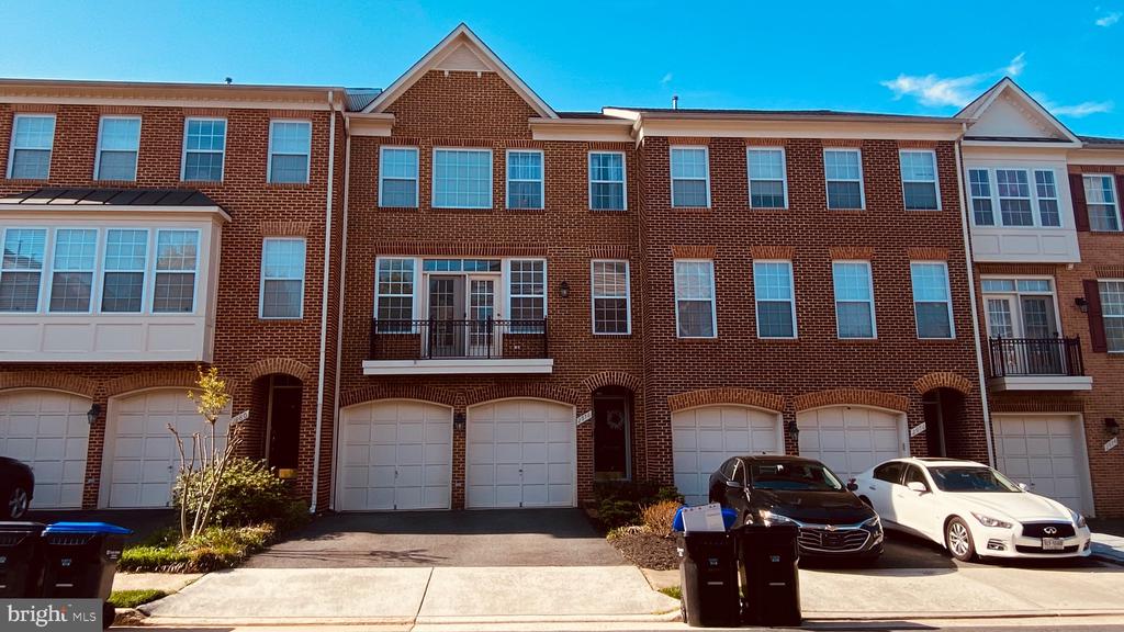 2978 THOMPSON PARK LANE