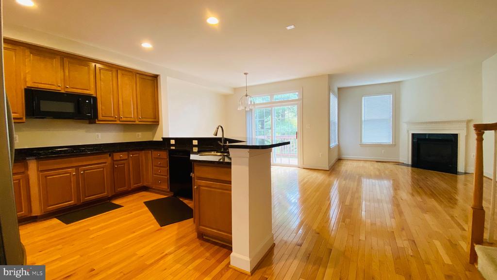 2978 THOMPSON PARK LANE
