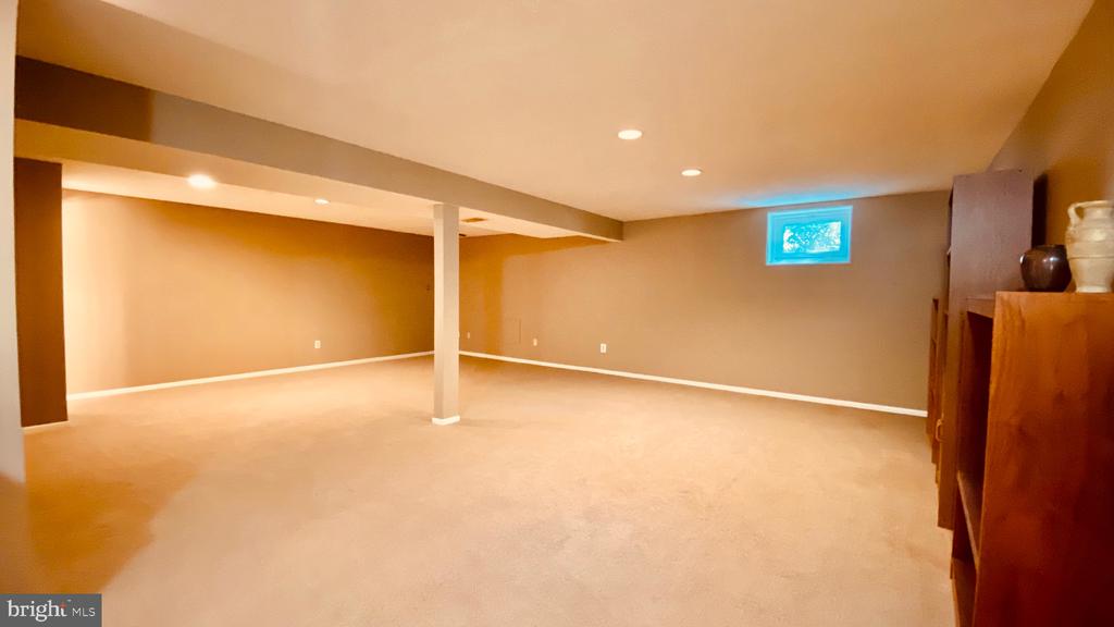 6966 S KENFIG DRIVE