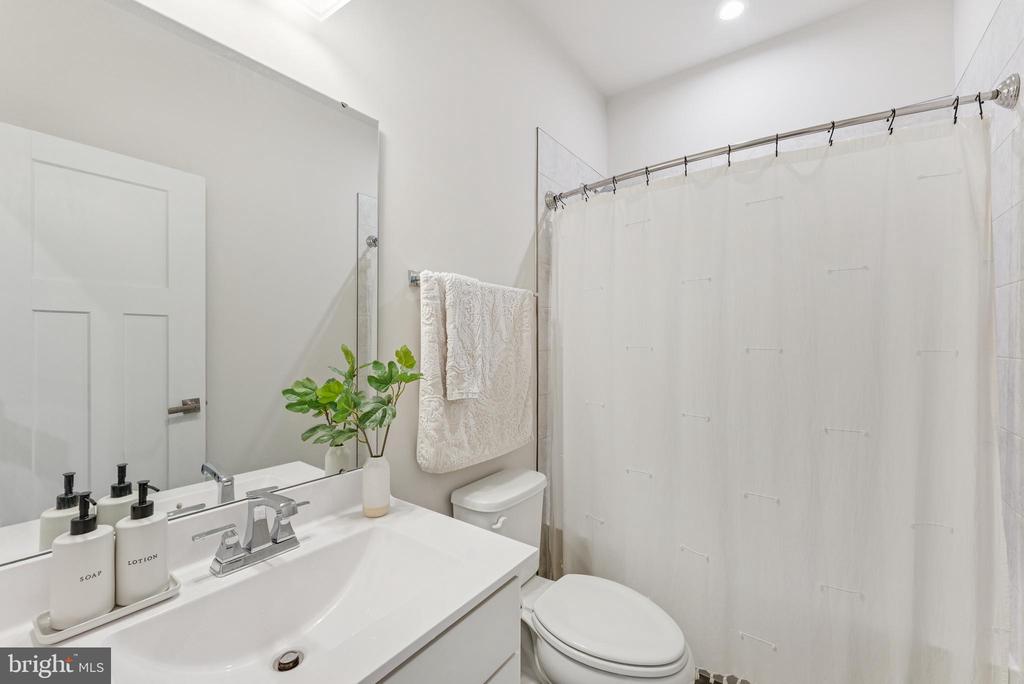 14044 SUNRISE VALLEY DRIVE