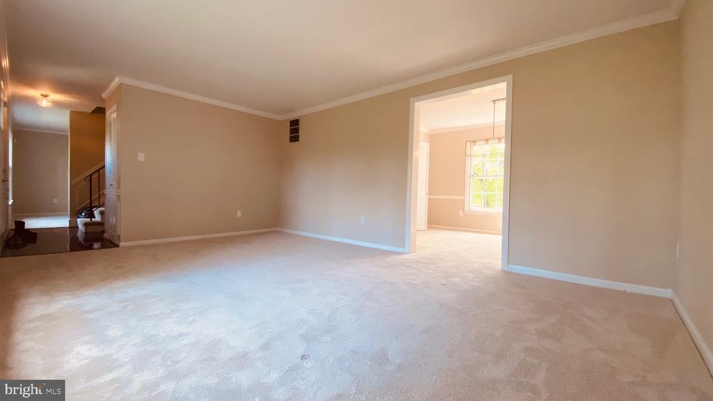 9203 SHARI DRIVE