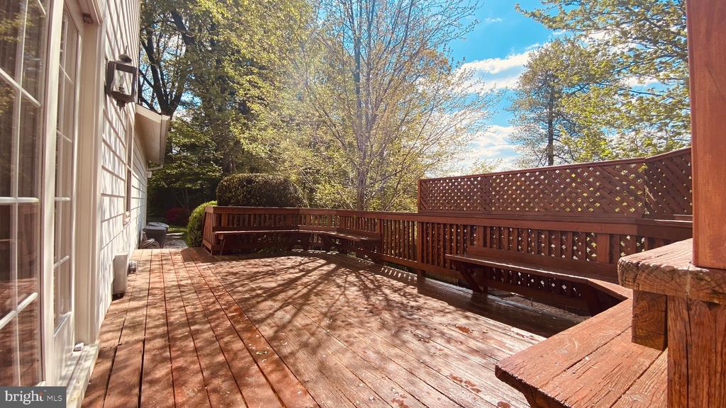 9203 SHARI DRIVE