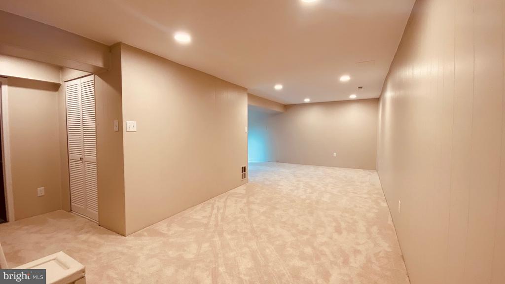 9203 SHARI DRIVE