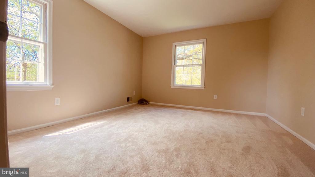 9203 SHARI DRIVE