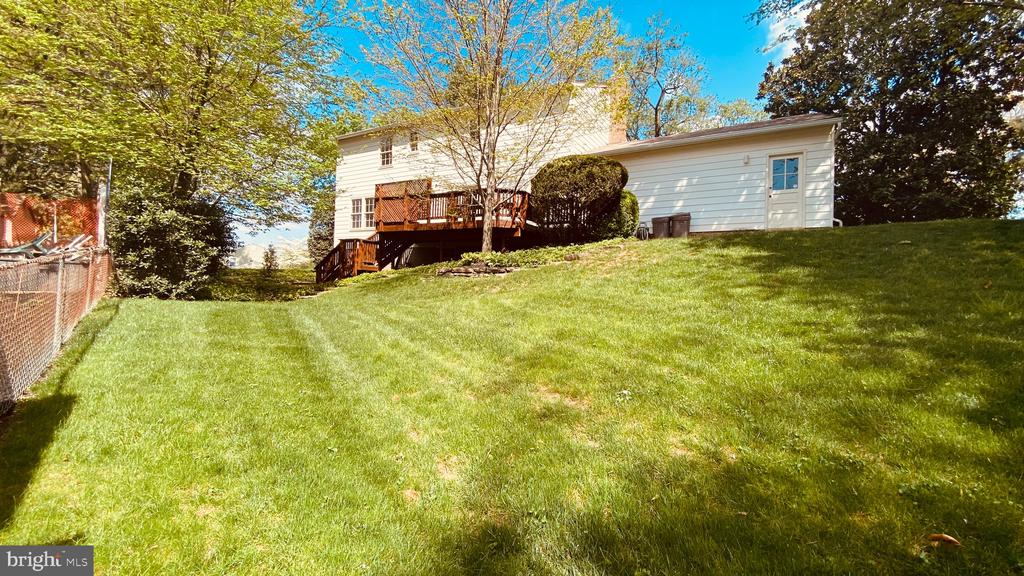 9203 SHARI DRIVE