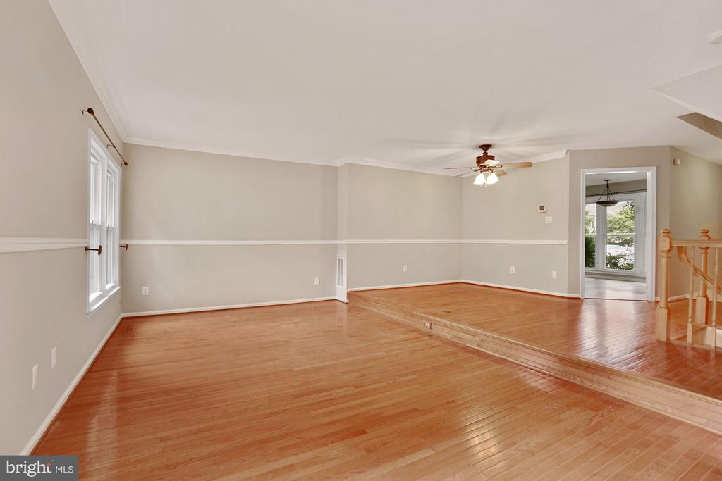5136 GLEN MEADOW DRIVE