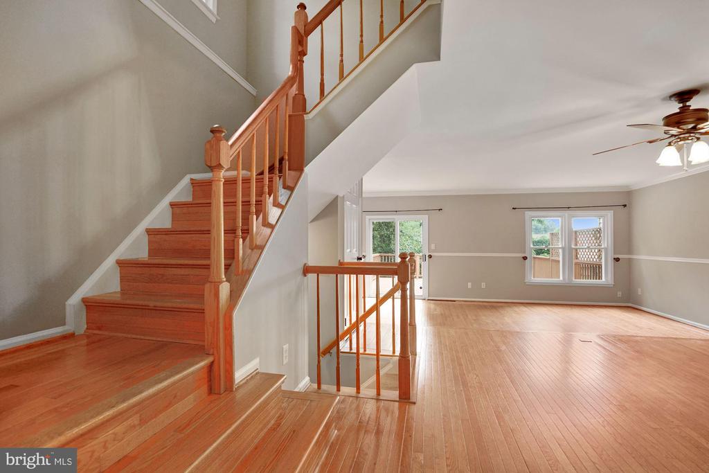 5136 GLEN MEADOW DRIVE