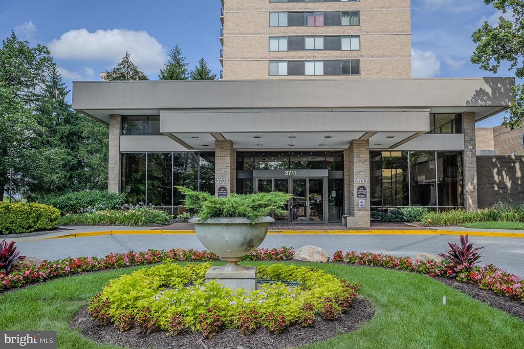 3713 GEORGE MASON DRIVE 201W