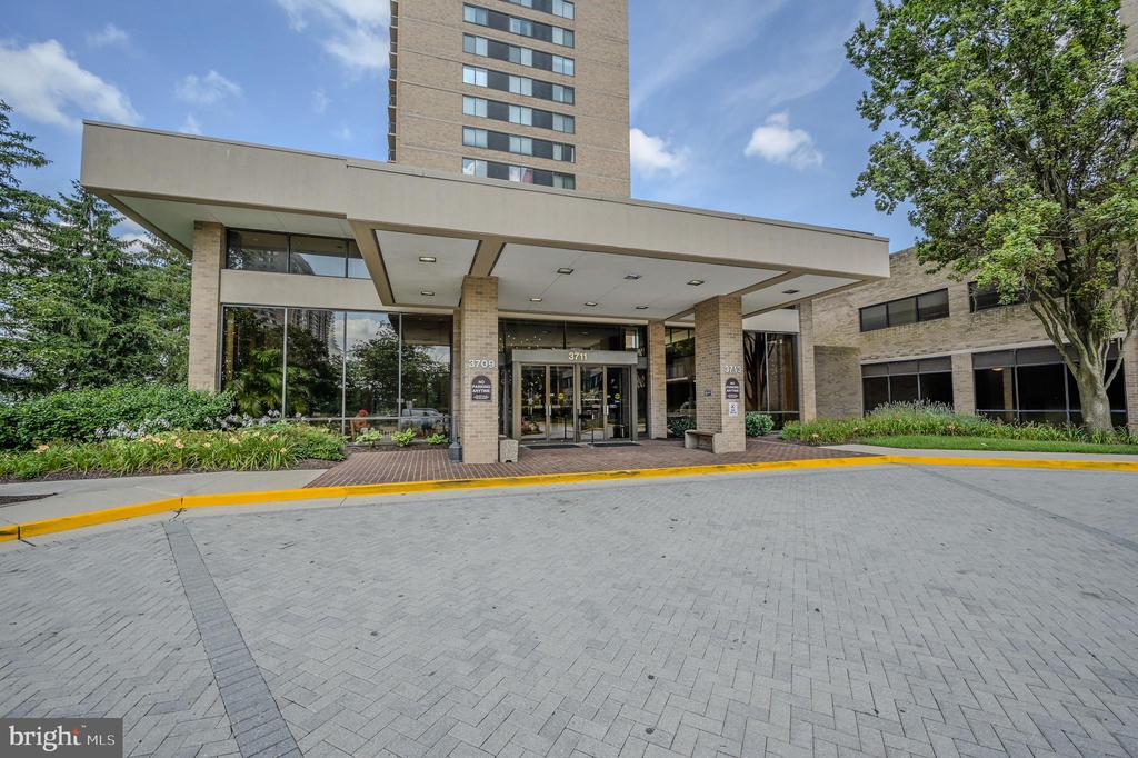 3713 GEORGE MASON DRIVE 201W