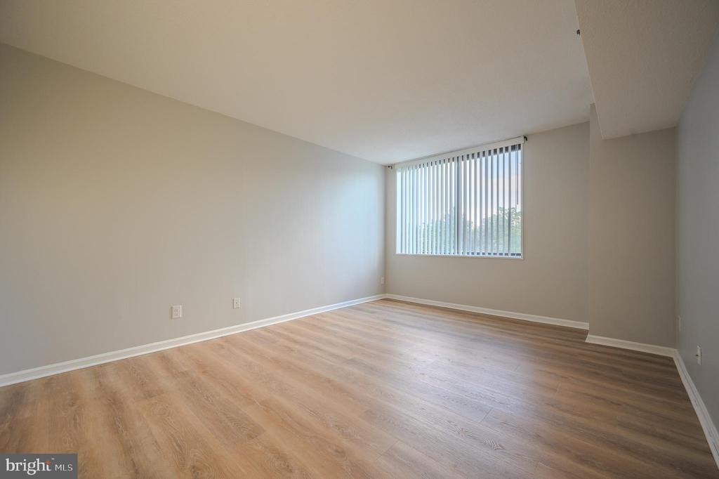 3713 GEORGE MASON DRIVE 201W