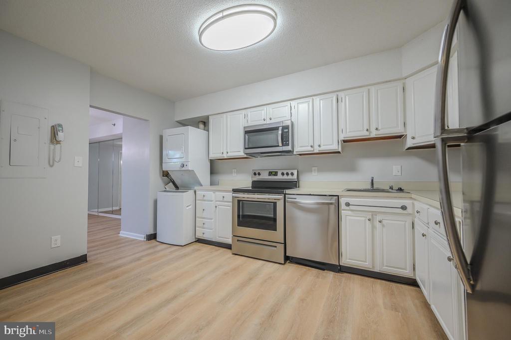 3713 GEORGE MASON DRIVE 201W