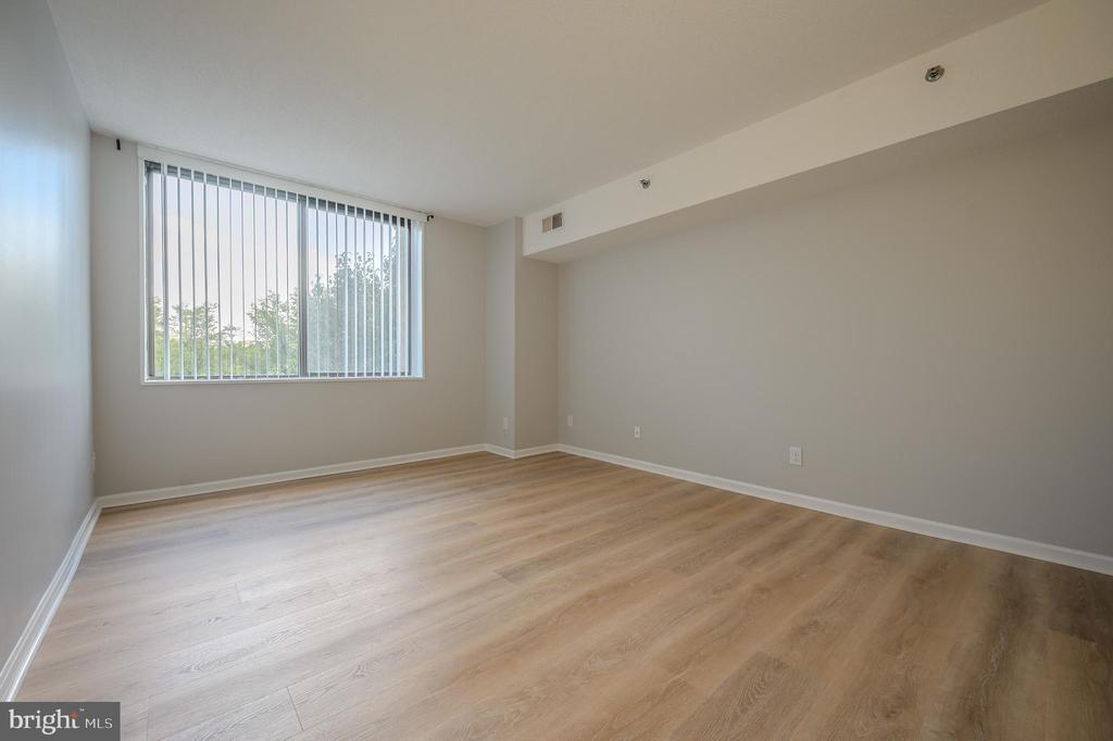 3713 GEORGE MASON DRIVE 201W
