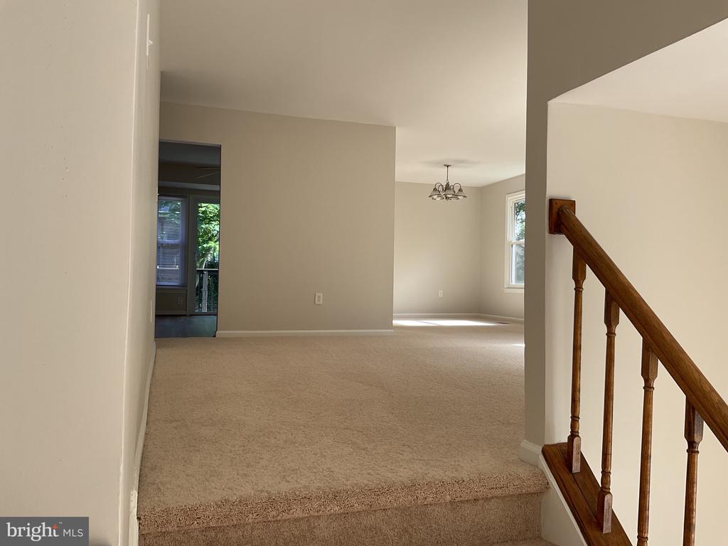 8904 GRASS VALLEY COURT