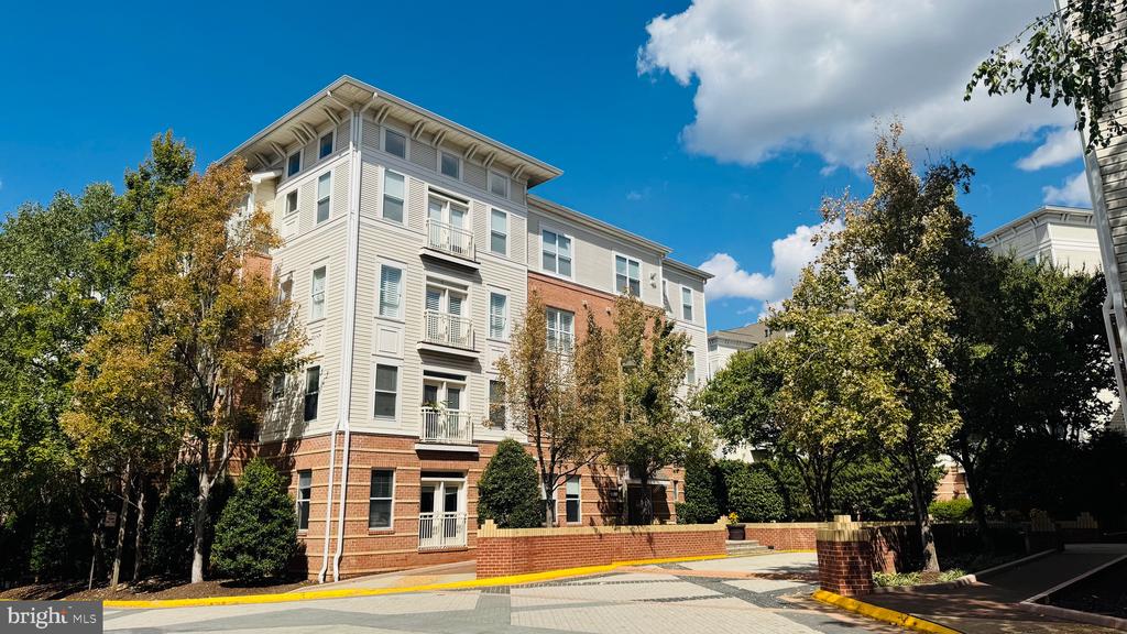 9480 VIRGINIA CENTER BOULEVARD 214