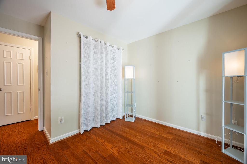 6052 ESSEX HOUSE SQUARE A 6052A