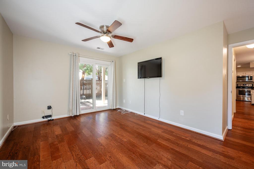 6052 ESSEX HOUSE SQUARE A 6052A