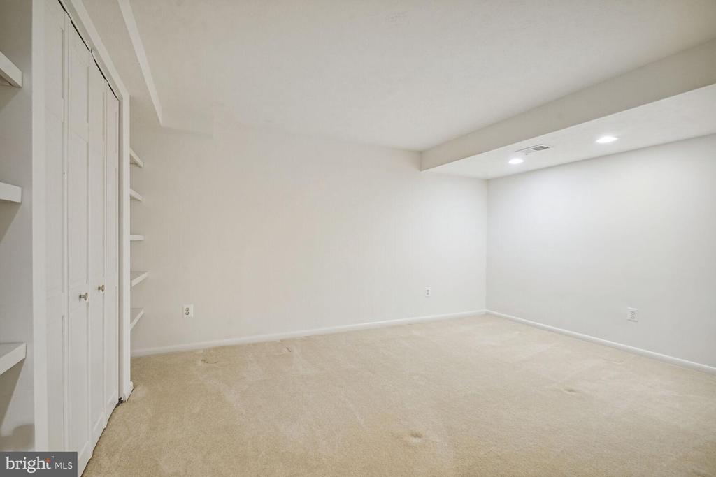 6311 FALLING BROOK DRIVE