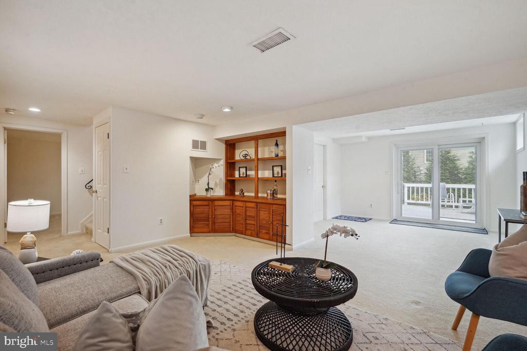 6311 FALLING BROOK DRIVE