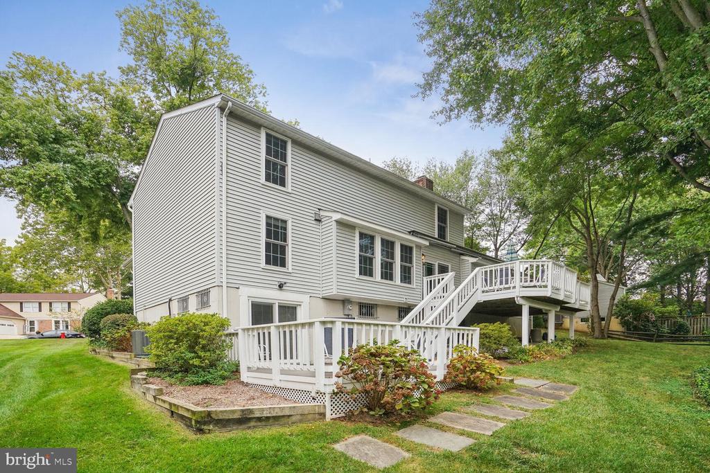 6311 FALLING BROOK DRIVE