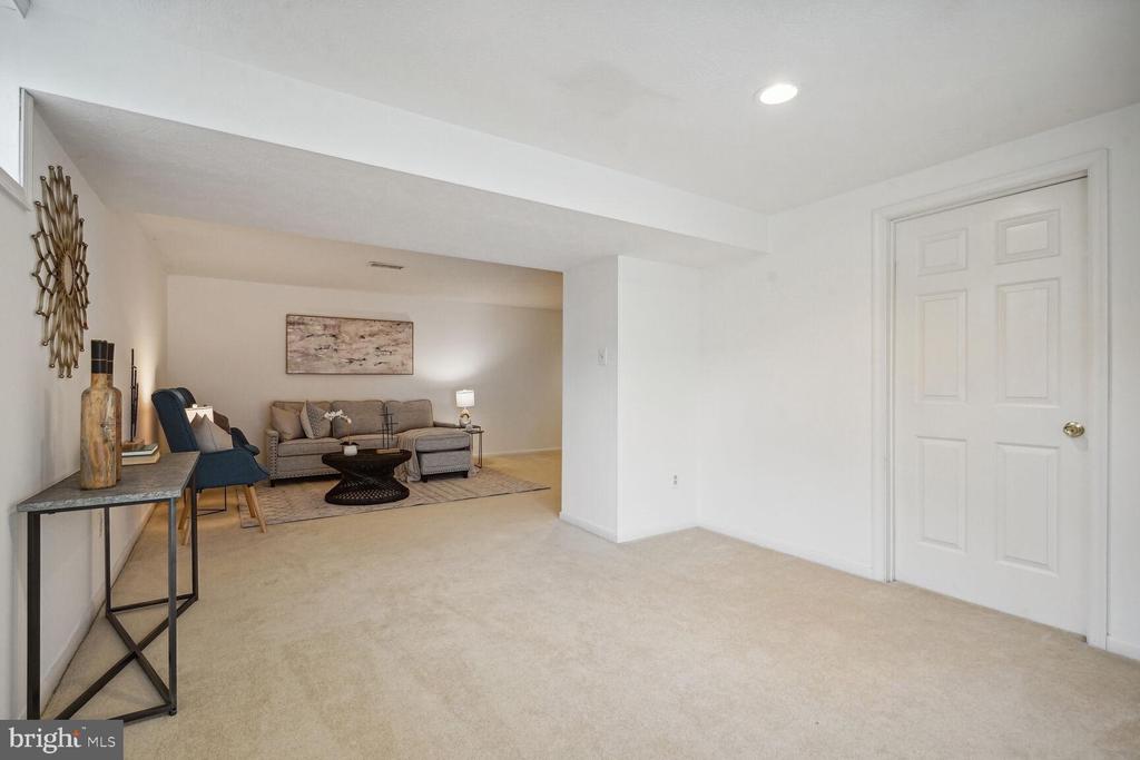 6311 FALLING BROOK DRIVE