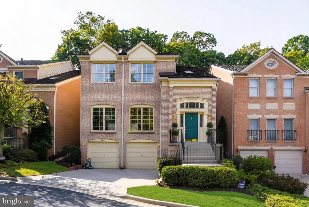 1608 AERIE LANE