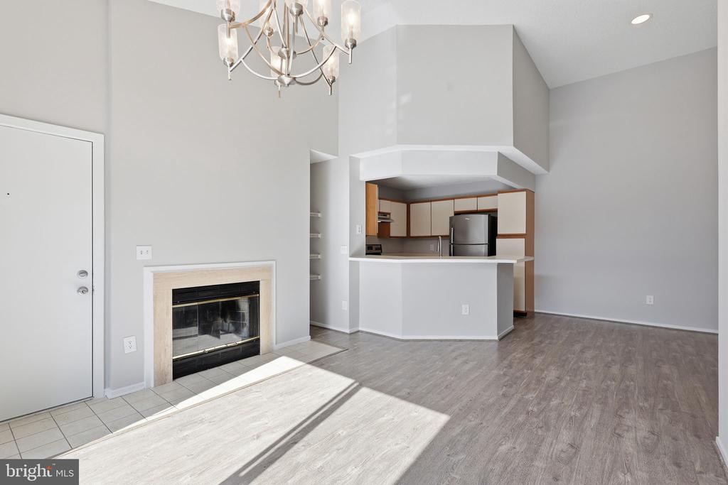 1508 SUMMERCHASE COURT B