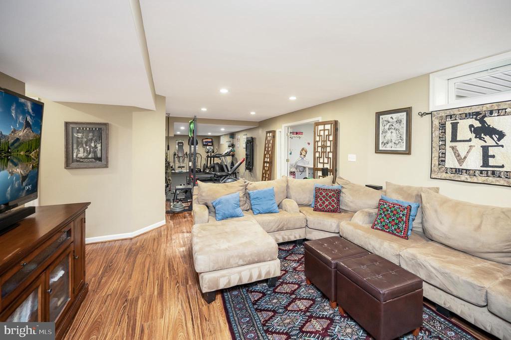 3625 DREWS COURT