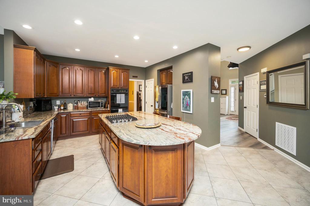 3625 DREWS COURT
