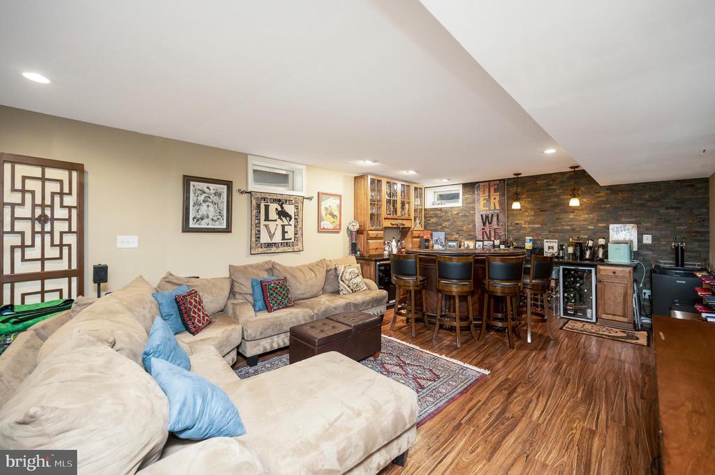 3625 DREWS COURT