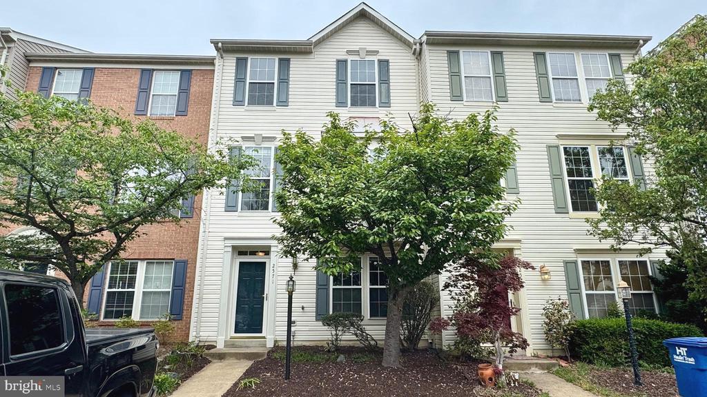 2571 CHASE WELLESLEY DRIVE