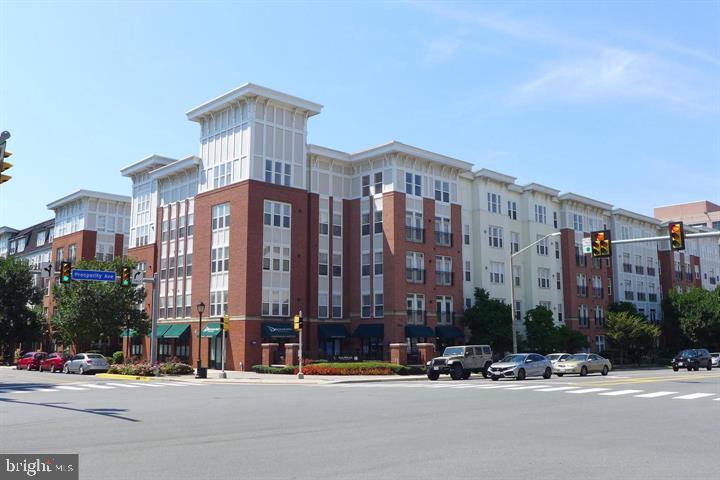 2665 PROSPERITY AVENUE 128