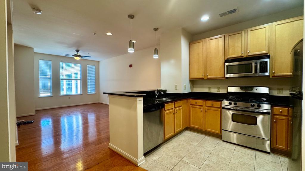 2665 PROSPERITY AVENUE 128