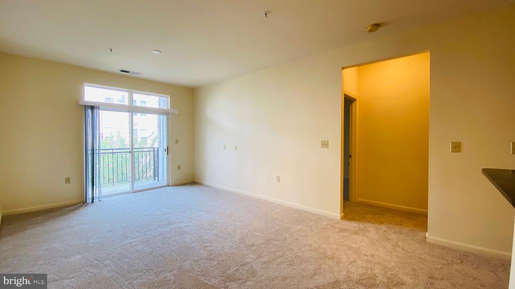 2665 PROSPERITY AVENUE Unit: 307