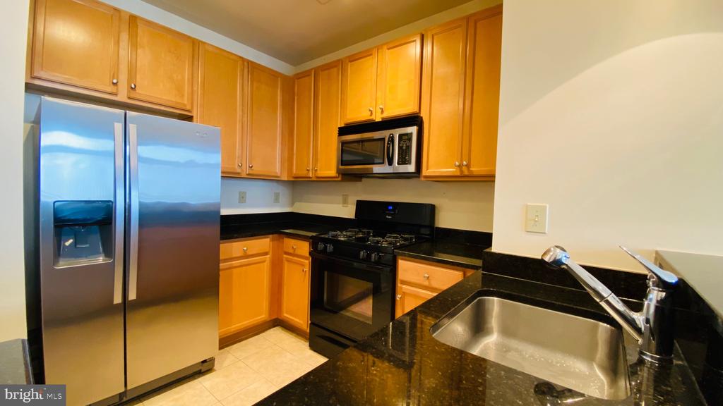 2665 PROSPERITY AVENUE Unit: 307